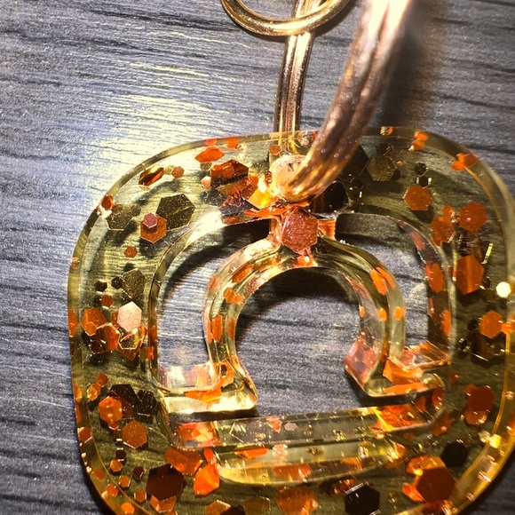 Keychain - Picture 4 of 12